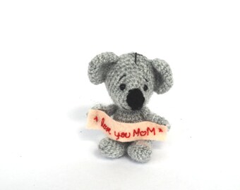 Cadeau fête des mères, LOVE YOU MOM, koala au crochet comme cadeau pour maman, koala, amigurumi koala, cadeau maman, miniature de pendaison de crémaillère pour les parents