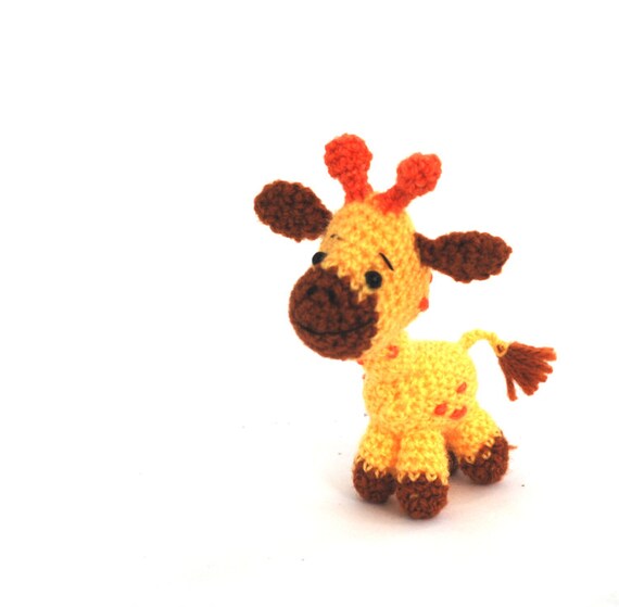 small giraffe stuffed animal