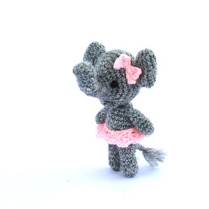 mini elephant, crochet ballerina elephant, miniature elephant, little elephant, amigurumi tiny elephant, circus, small elephant grey pink