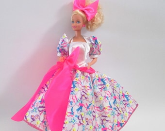 Applause Barbie Style Doll With Outfit Barbie Print Fabric Pink Bows 1990