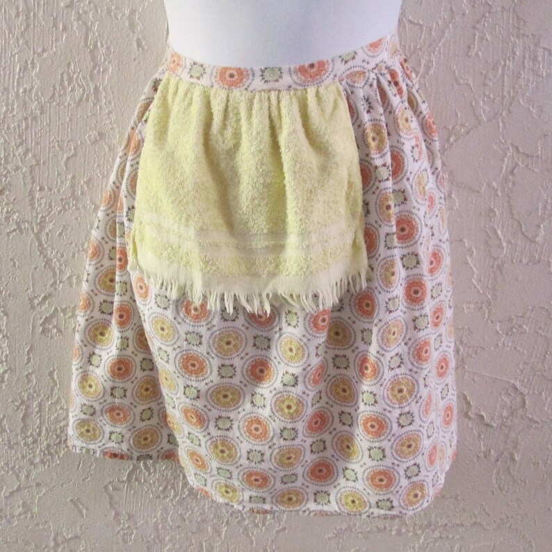 Vintage Half Apron Terry Cloth Apron Floral Medallion Print Etsy