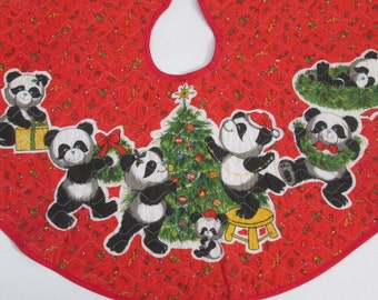 Vintage Quilted Tree Skirt Panda Family Christmas Tree Skirt Cute 70s Country Holiday Decor