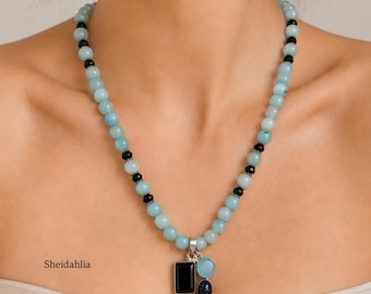 Aquamarine Beaded Necklace: Sterling Silver Onyx Chalcedony Pendant