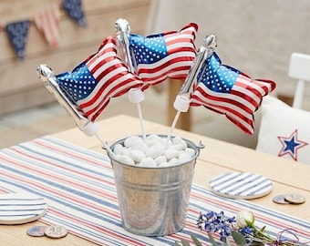 Mittpunktsdekoration med patriotisk flagga, uppblåsbara ballonger med pinnar till amerikansk flagga, bordsdekoration till 4 juli, mittpunktsdekoration till patriotisk flaggfest
