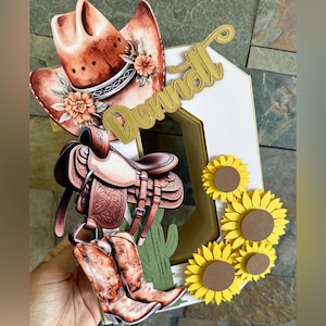 Decoraciones para fiesta de vaquera con letras en 3D y temática del oeste, con diseño de vaquera y girasoles, letras en 3D personalizadas