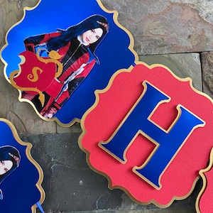 Descendants Happy Birthday Banner, Descendants 3 Party Decorations, Evie Happy Birthday Banner, Descendants 3 theme party decor