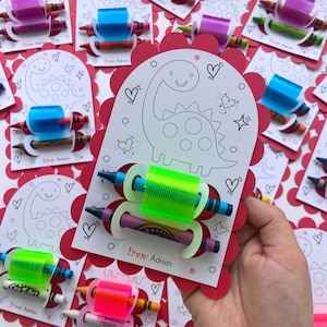 Tarjetas para colorear del día de San Valentín con soporte para crayones Tarjetas personalizadas para el aula de San Valentín Tarjetas para colorear personalizadas para niños Tarjetas de intercambio de San Valentín