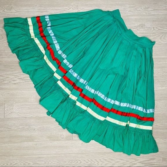 Vintage handmade Folklore Skirt with tie pleated large skirt Mexican Ukrainian