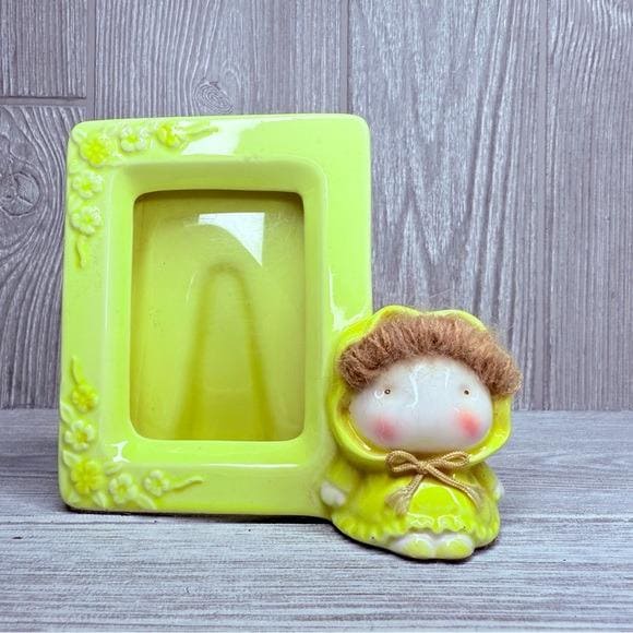 Vintage Russ Hand Painted Mini Ceramic Picture Frame With Doll