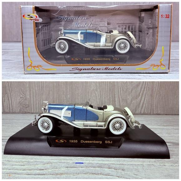 Signature Models 1935 Duesenberg SSJ Convertible Silver Car 1:32