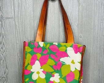 Vintage Kate spade tropical abstract floral purse bag with leather footed bottom