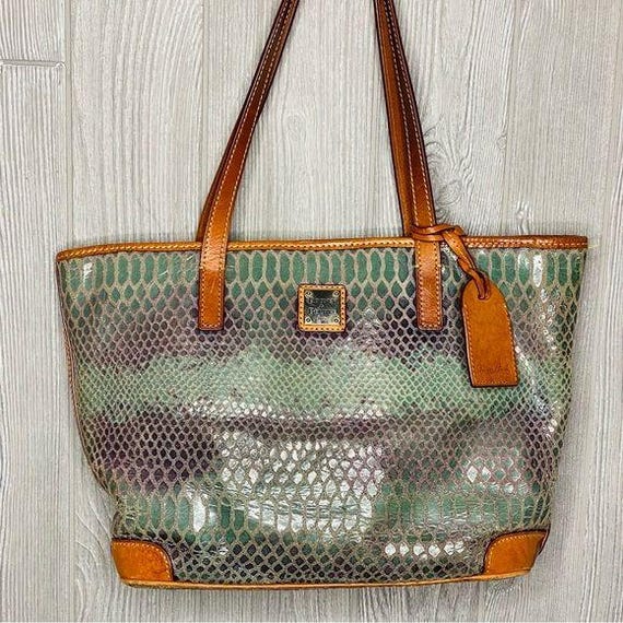 ヴィンテージグリーンメタリック Dooney & Bourke スネークスキン 財布 