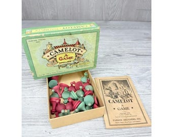 Juego de mesa Camelot de madera, modelo de 1930, con piezas y reglas. Fabricado por Parker Brothers Inc.