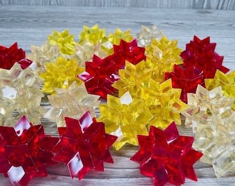 28 vintage red , yellow , white plastic starburst Christmas tree light covers LG