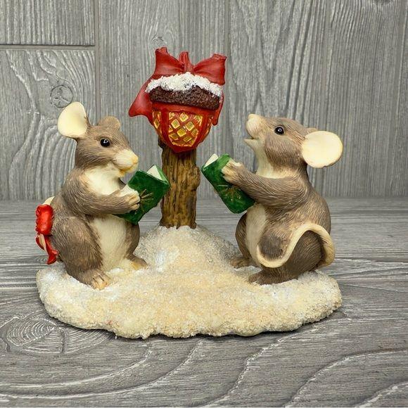 Charming Tails Mackenzie Maxine Carol Christmas Xmas Figurine