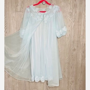 vintage 1950 kayser nightgown and robe set double layer tulle chiffon lace sleepwear small
