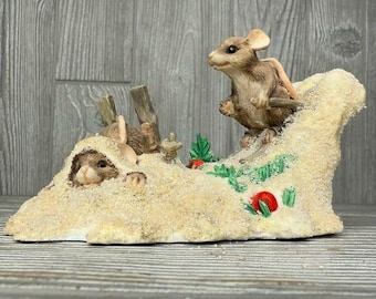 Vintage Silvestri Hot Doggin Charming Tails mouse skiing Christmas figurine