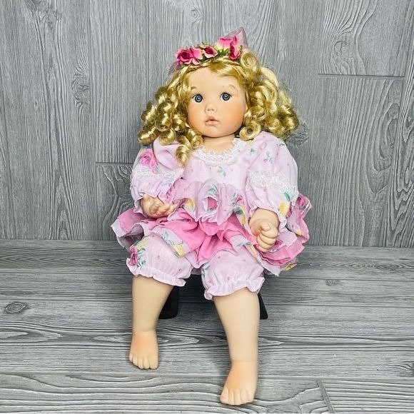 Briar Rose by Cindy Marschner Rolfe for Masterpiece Gallery's Briar Rose by Cindy Marschner Rolfe for Masterpiece Gallery's