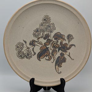 Handmade Studio Pottery Stoneware Platter: Floral Design