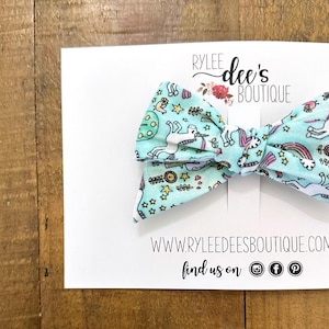 IZZY BOW | Dainty, Unicorn, Small Unicorns, Blue, Hair Bow, Clip, Accessory