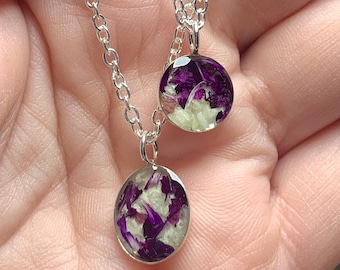 Silver Oval Memorial Flower Necklace, Real Flower Necklace, Funeral Flower Necklace, Wedding Flower Jewelry, Dried Flower Jewelry