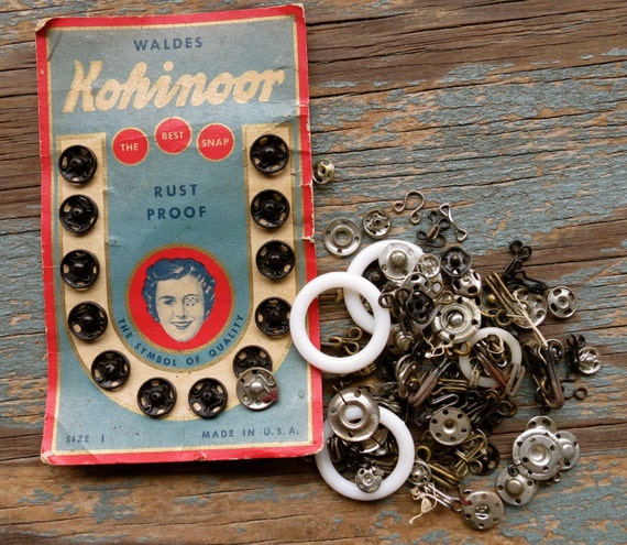 Vintage Waldes-Kohinoor Black Snaps