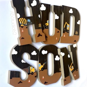 Decoração de berçário de construção, sala de caminhão de construção, letras de berçário de construção, letras de madeira pintadas à mão, decoração de quarto de menino, placa de nome