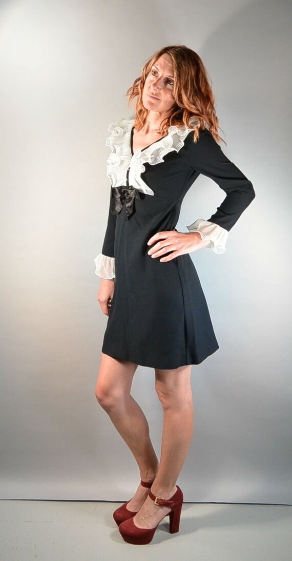 60s Mod Dress// Wednesday Adams Dress// Tuxedo St… - image 3