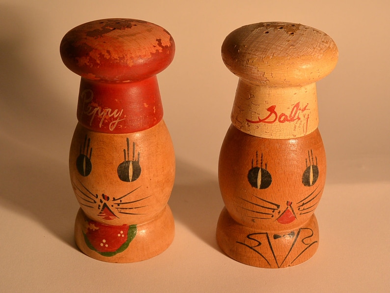 Vintage Salt and Pepper Shakers // 50s Bunny Rabbit Salt and Etsy