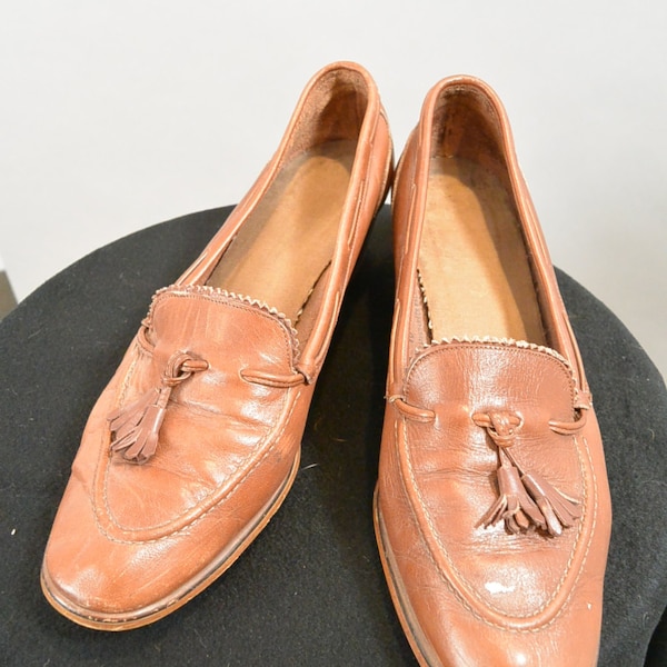 Vintage 70s Penny Loafers// 70s Loafer Pumps// Loafers with Tassels (F1)