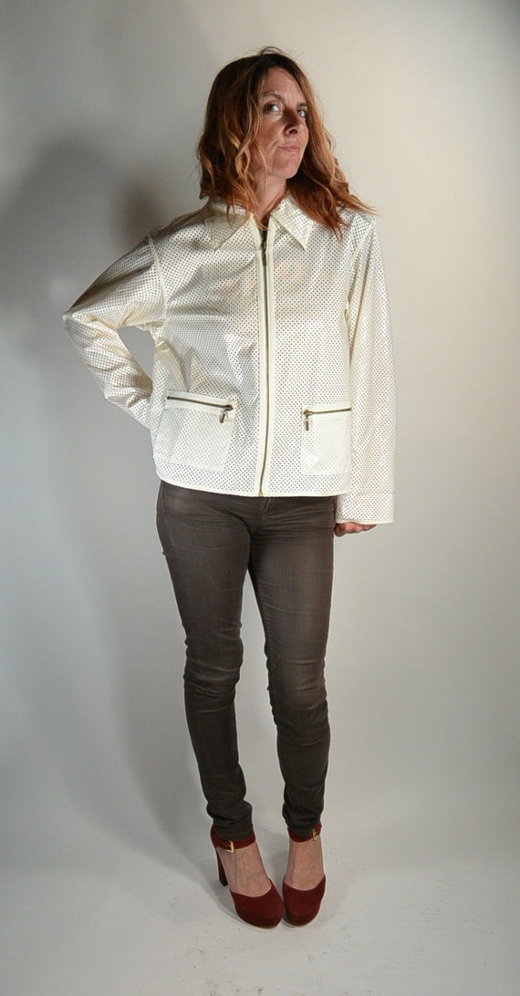 70s Mod Raincoat// White Summer Raincoat// Perfora