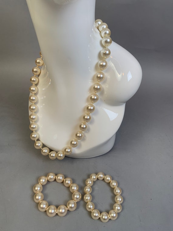 Chunky Pearl Jewelry Set - image 1