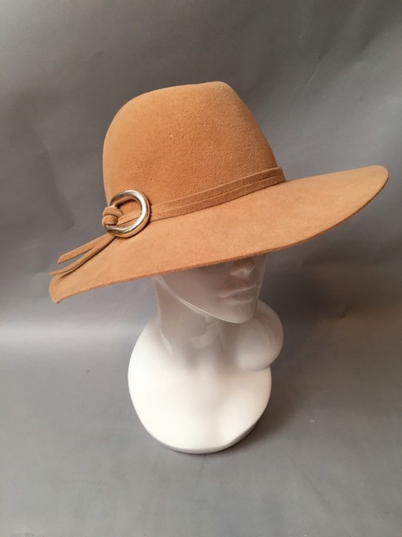 Vintage Floppy Hat// Felt Hippie Floppy 