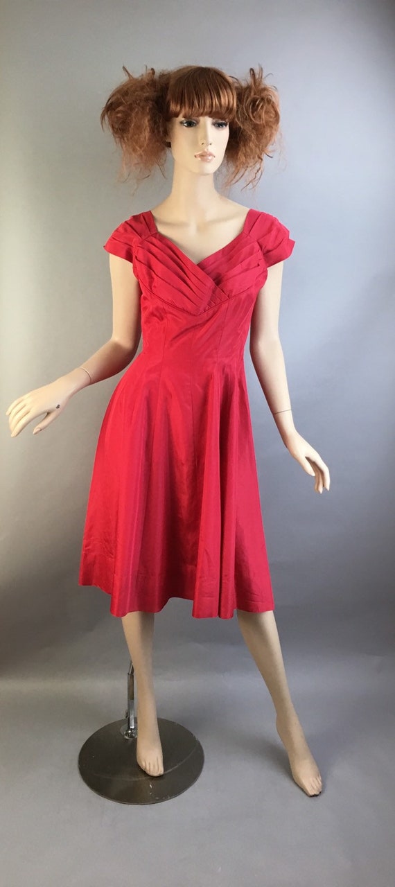 Vintage Leslie Fay Dress// Hot Pink Taffeta Dress/