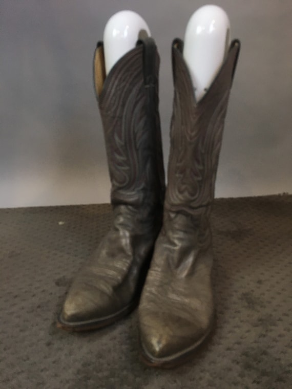 grey cowboy boots womens