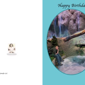 Cette carte d’anniversaire qui comporte une belle cascade sur le devant de la carte, et des mots très spéciaux à l’intérieur pour dire à quel point vous vous souciez de vous.