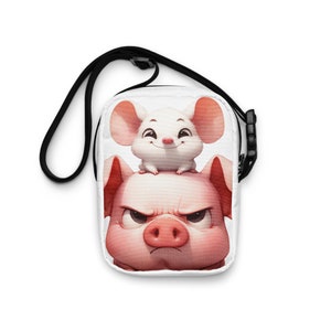 Bolso bandolera compacto de piel sintética con dibujos de un cerdo y un ratón, vendido por un vendedor de EE. UU. y con envío a todo el mundo
