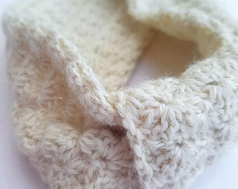 Cassidy Headband - Easy Crochet Pattern