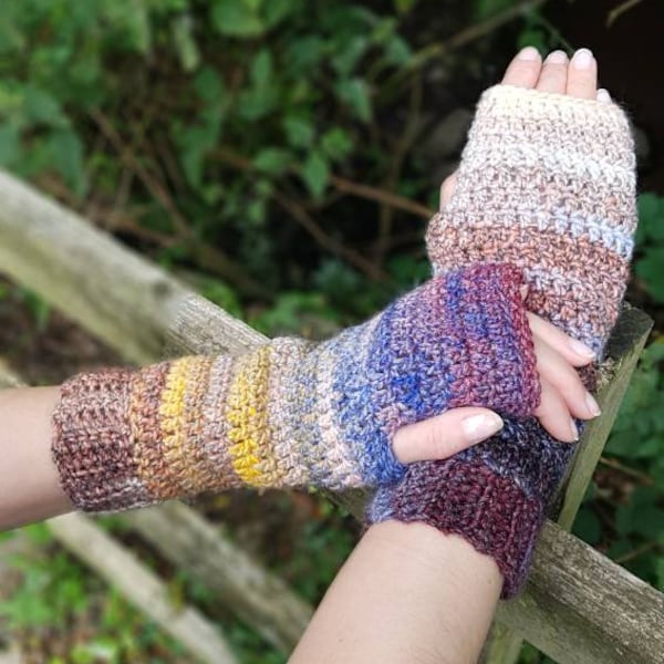 Easy Autumn Gloves - crochet pattern