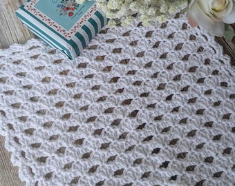 Fan Stitch Dishcloth - easy crochet dishcloth pattern