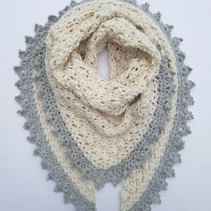 French Fancy Shawl intermediate crochet pattern imagem 5