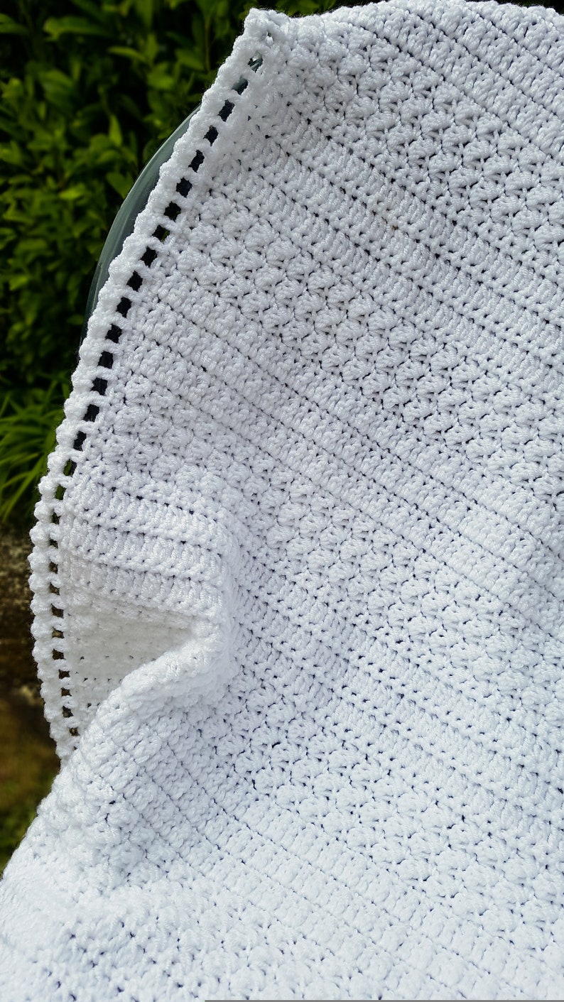 Sweet Little Baby Blanket Easy crochet pattern image 1