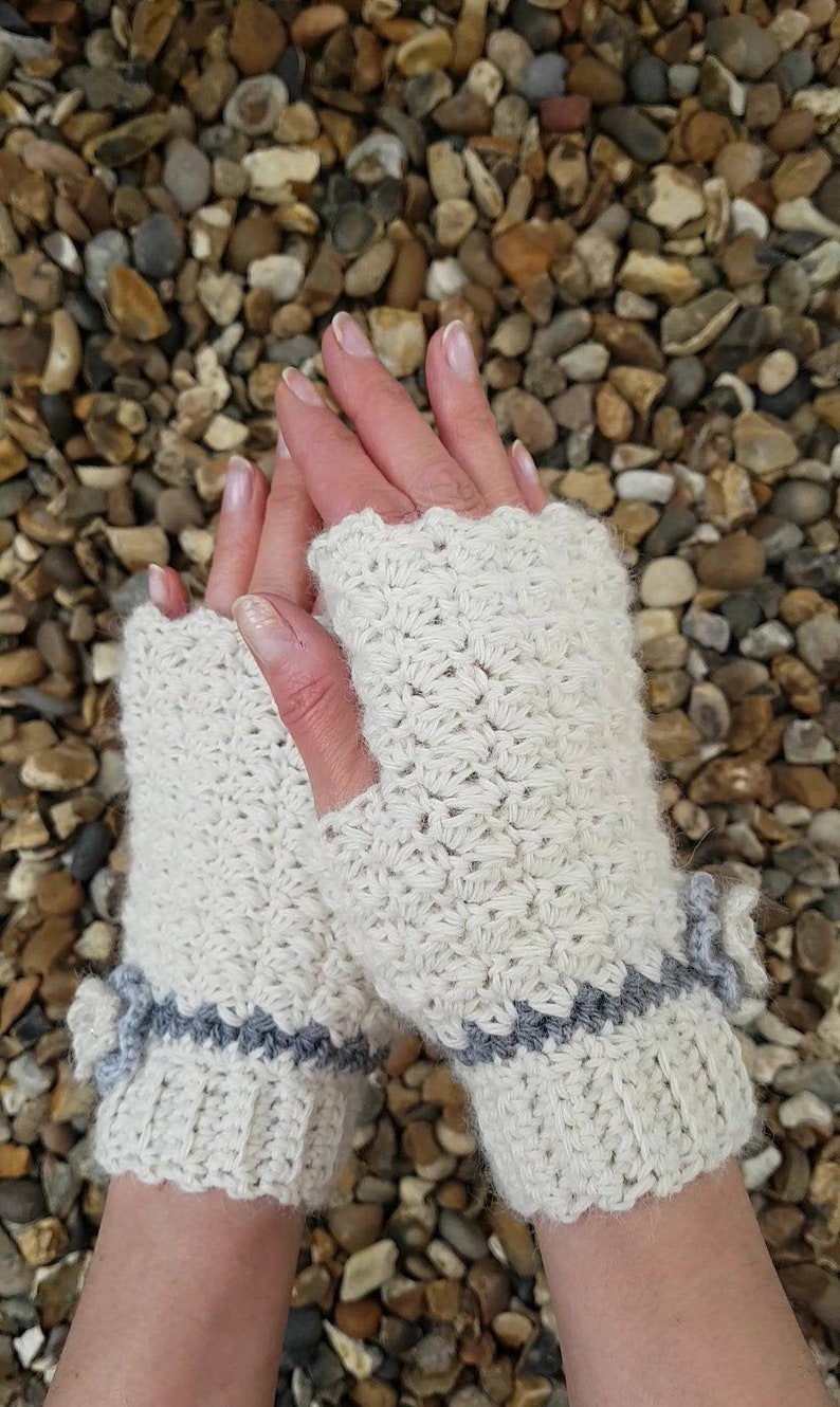 Gelato Gloves Crochet pattern image 1