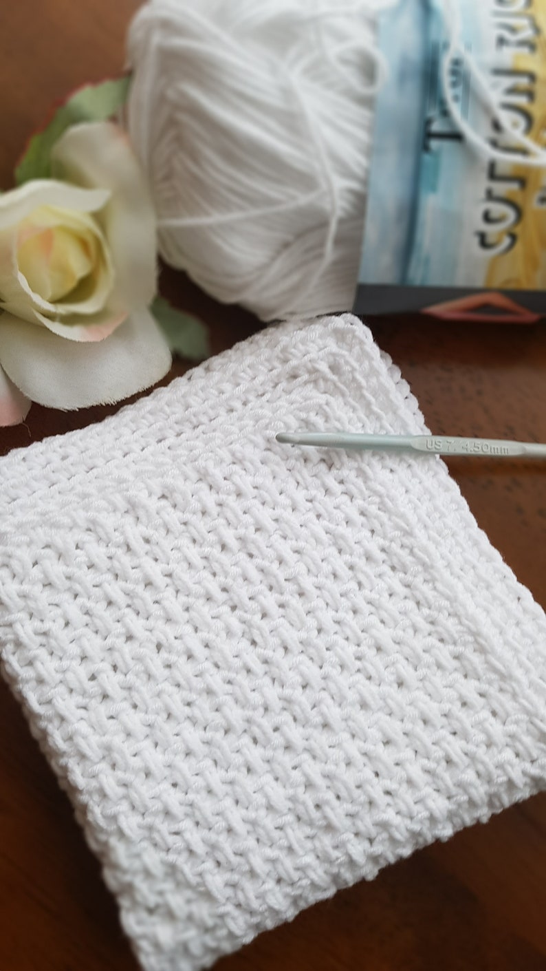 Textured Dishcloth easy crochet pattern image 1