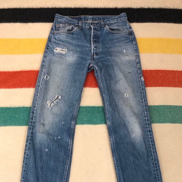 Vintage Levi's 501 Distressed Button Fly Denim Jeans Size 30x32 Made in USA