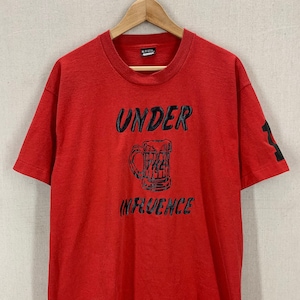 Vintage Tommy of Chicago Under The Influence Bar Drinking Beer T-Shirt XL