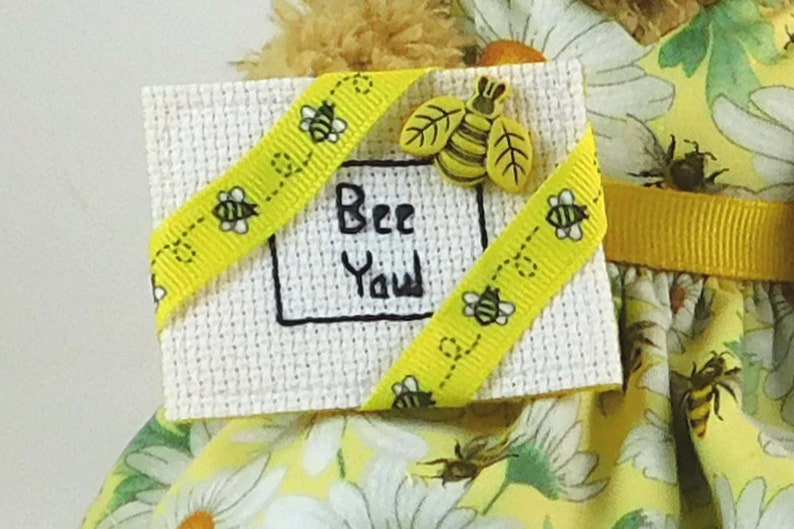 Be Yourself Encouragement Gift, Daisy Gifts for Women, Daisy Home Decor, Bee You Uplifting Gift with White Plush Bear image 8