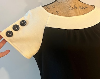 Fab and mod cute shift dress with 80s doing 60s fashion!