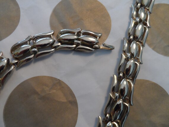 Signed Monet retro choker style link necklace - image 3