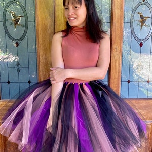 Lila schwarzer Tüllrock, schwarzes und buntes Tutu, schwarzes Regenbogen-Tutu, Halloween-Tutu für Erwachsene, Schwarz, Lila und Blush